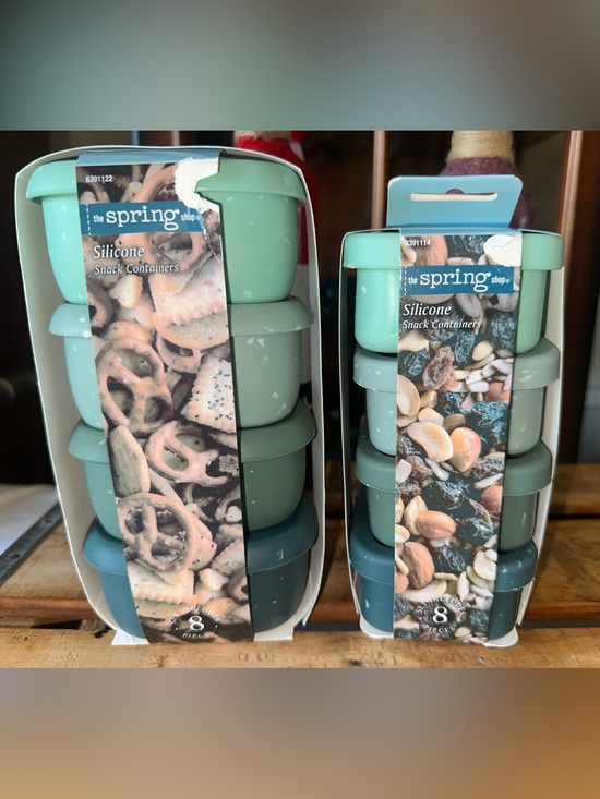 The Spring Shop Other - Silicone Snack Containers 6.7 Oz & 3.5 Oz - Mint & Teal Stackable Set ~ New